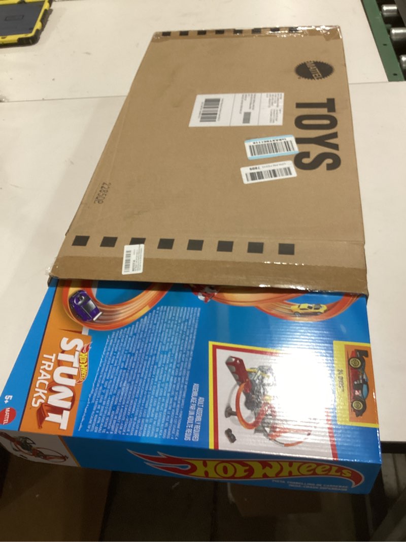 Condition photo showing New/Like New for Hot Wheels Track Set Spin Storm, 3 Intersections for Crashing & Motorized Booster, 1:64 Scale Toy Car (Amazon Exclusive)