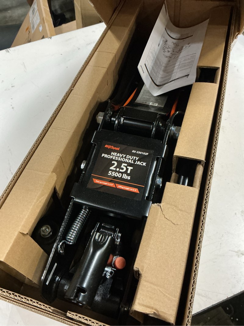 Condition photo showing Good Condition for floor jack 2.5 ton (5500 lbs), low profile floor jack with single piston pump, heavy duty steel hydraulic jack for car, jack for car with lifting range 3.4'' to 14.6''
