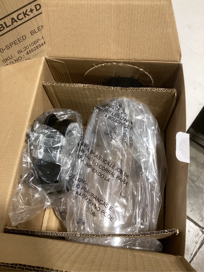 Condition photo showing New/Like New for black+decker crush master 10 speed blender black (bl2010bp)