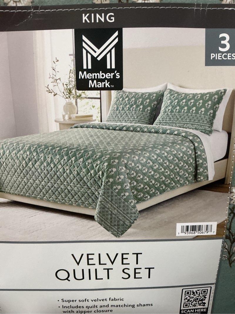 member's mark 3-piece velvet box quilt set,