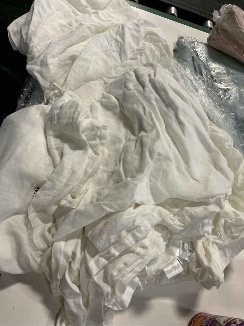 Condition photo showing Good Condition for european linen sheet set solid: white size: king set: with flat sheet