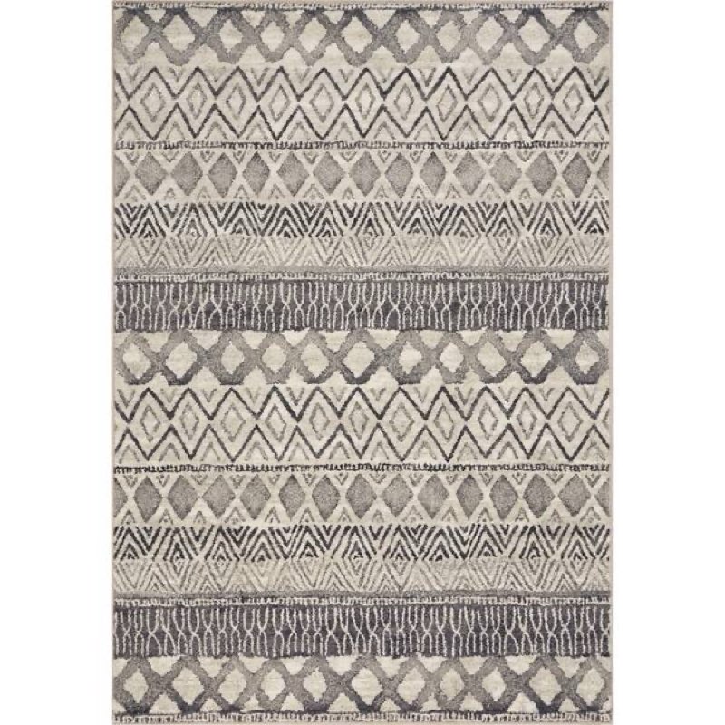 Area rug 7’10”x11’2”
