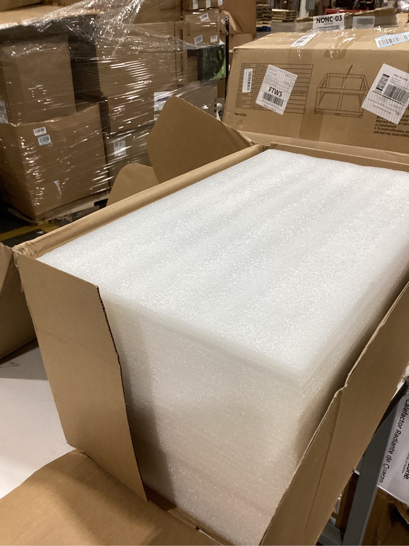 Condition photo showing Good Condition for Creative Scents Polar White Bathroom Accessories Set with Trash Can - 6 Piece Bathroom Set Features: Waste Basket, Tissue Cover, Soap Dispenser, Toothbrush Holder, Tumbler and Soap Dish 6 Piece Set