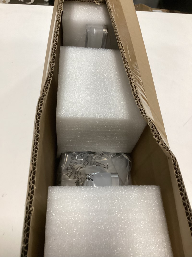 https://lotting-media.assets.bidfta.com/lotting_76092e54-3fdb-46e6-a027-ad2ba0309337