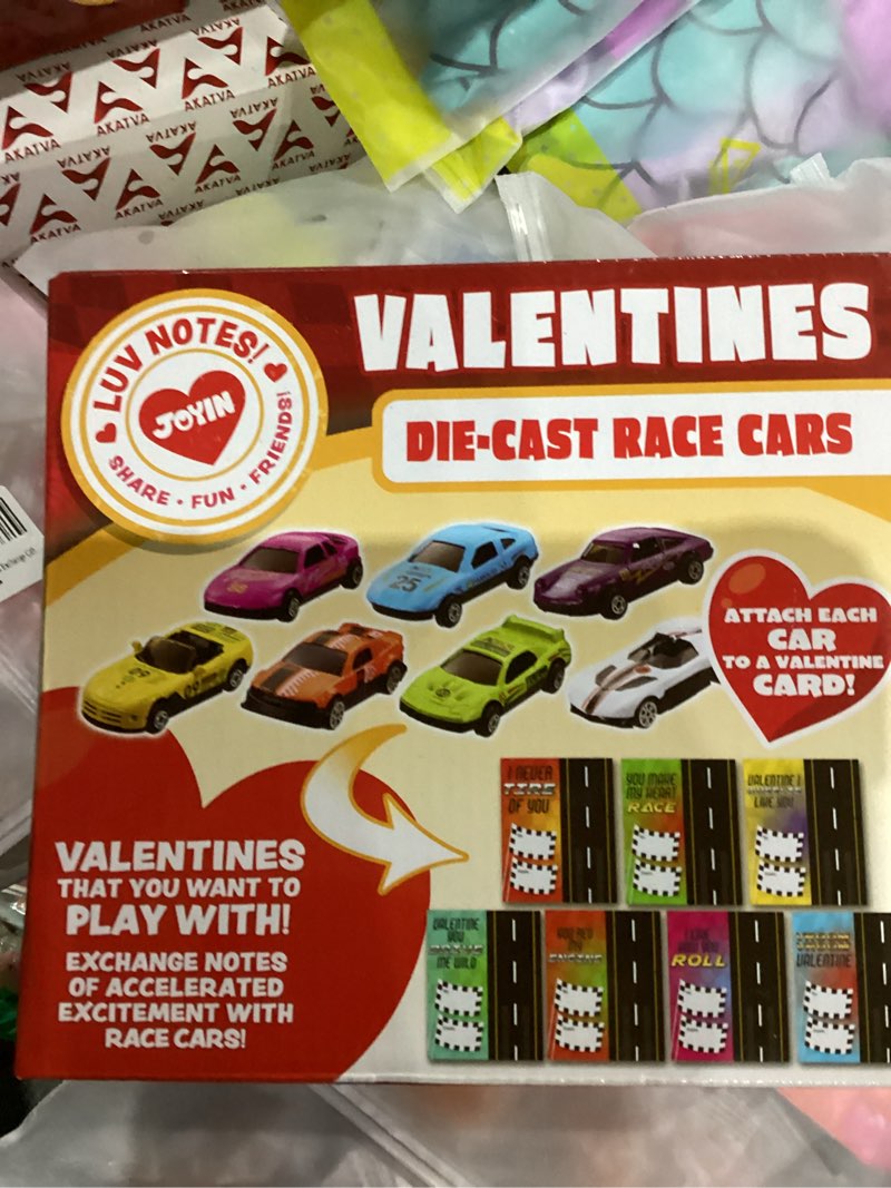 Condition photo showing New/Like New for JOYIN 35 Valentines Day Die-Cast Racing Cars Gift Cards for Kids with Valentine’s School Classroom Exchange Greeting Cards, Vehicle Party Favor Toy Supplies