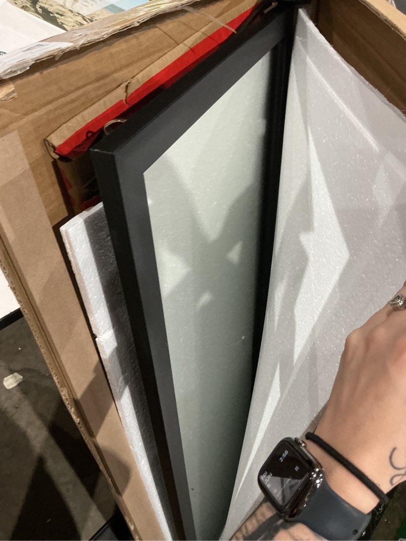 https://lotting-media.assets.bidfta.com/lotting_762f1b1f-8264-4f0e-b65f-78ff64a943a1