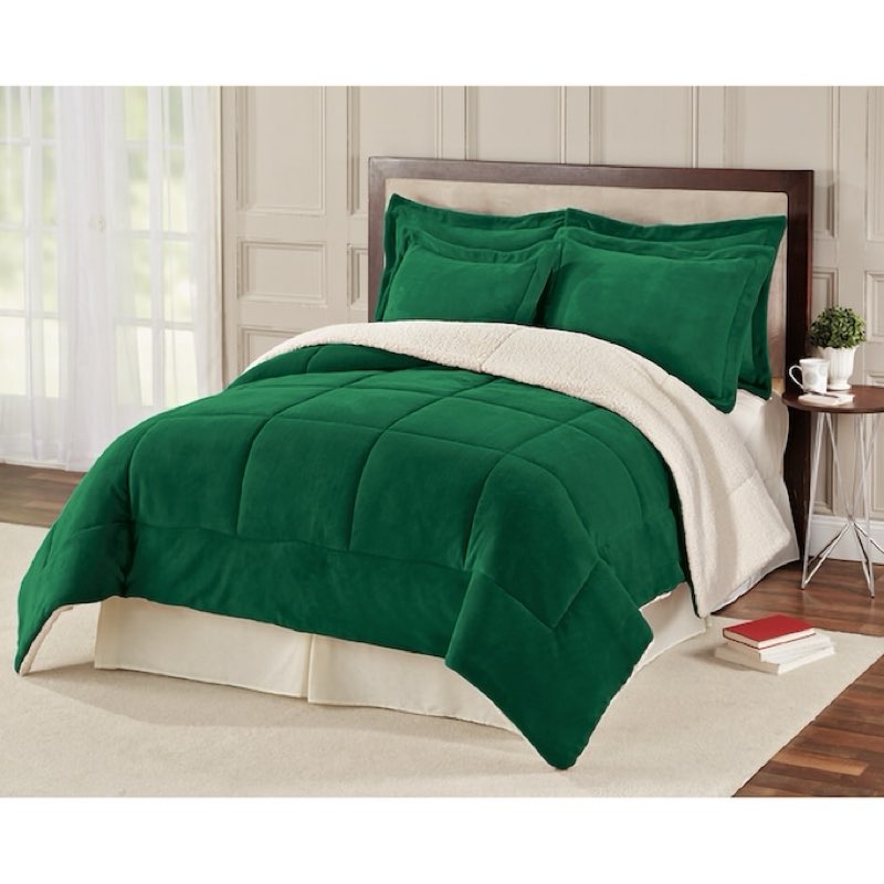 Amazon Basics Reversible Sherpa Comforter Set with Pillow Sham, Green, Queen/Full