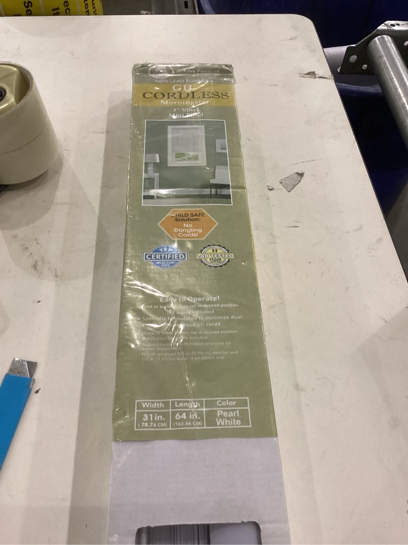 Cordless window blind