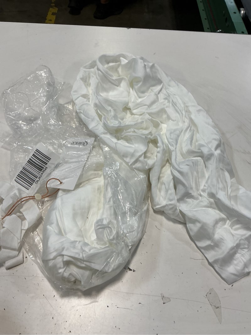 Condition photo showing Good Condition for bamboo pillowcase set, standard, white