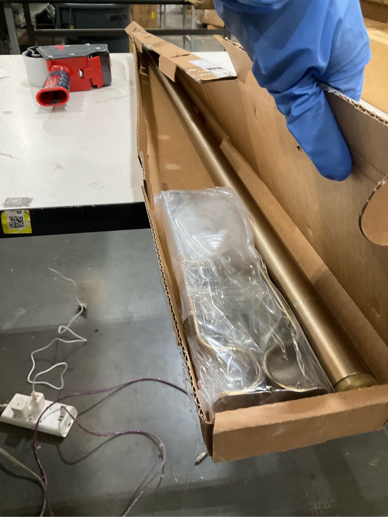 Condition photo showing Good Condition for Curtain rod