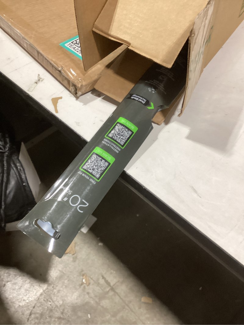 Condition photo showing New/Like New for Platinum Wiper Blade - HS2000 20"