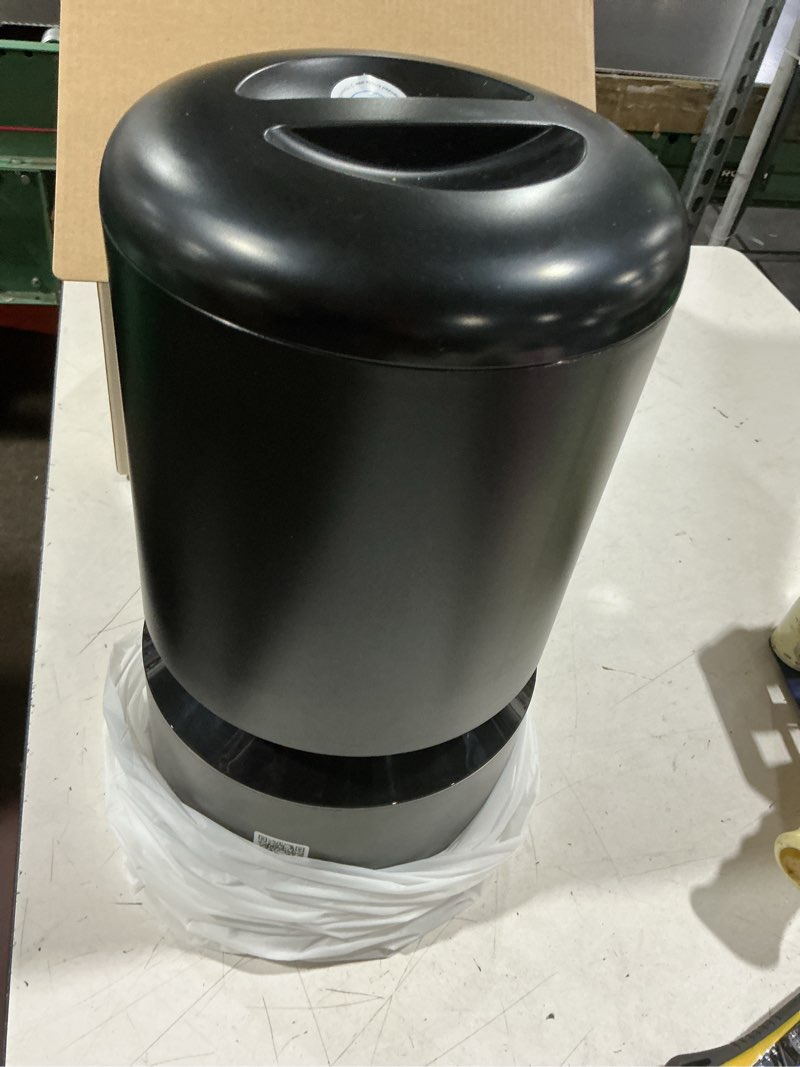 Condition photo showing Good Condition for petlibro automatic cat feeder with camera for two cats, 1080p hd video with night vision, 5g wifi pet feeder with 2-way audio for cat & dog, low food & motion & sound alerts, dual tray, black 5l black 5l (with camera)
