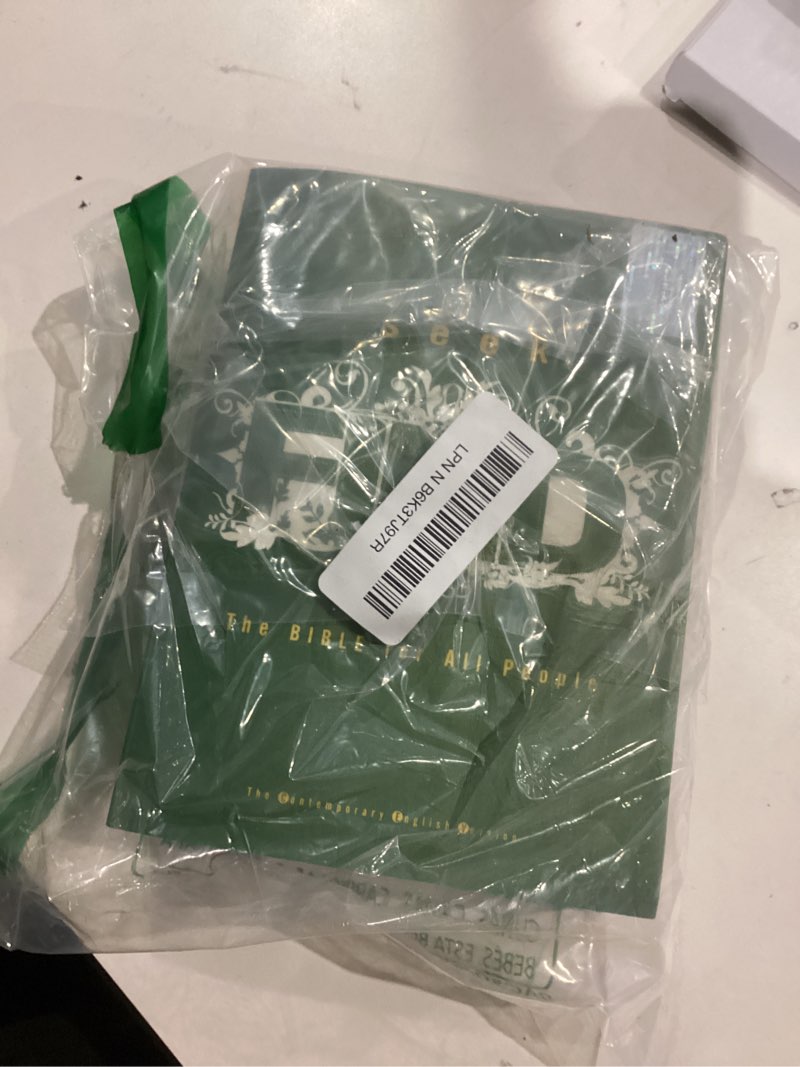 Seek Find: the Bible for All People (Contemporary English Version)