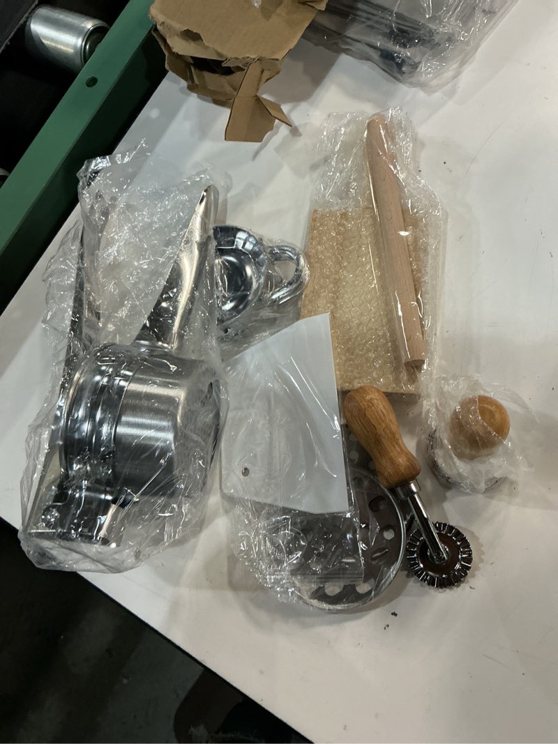 Condition photo showing Good Condition for 7 pcs potato ricer & gnocchi board kit with dough scraper, ravioli cutter, empanada press, round ravioli mold, ravioli rolling pin, stainless steel ricer for mashed potatoes gnocchi board set