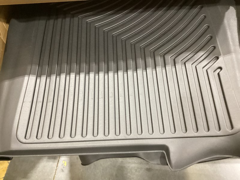 Condition photo showing Good Condition for oedro floor mats fit for 2019-2026 chevy silverado/gmc sierra denali 1500 & 2020-2026 silverado/sierra 2500hd/3500hd crew cab without rear underseat storage box, tpe all-weather car mats, black bench seat| crew cab| w/o underseat storage