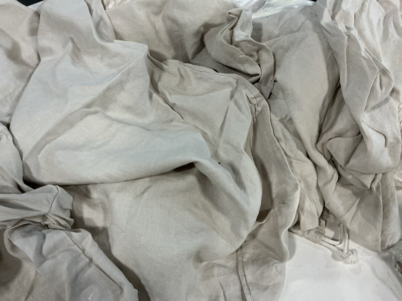Condition photo showing As Is for quince european linen duvet cover set king/cal king, natural chambray