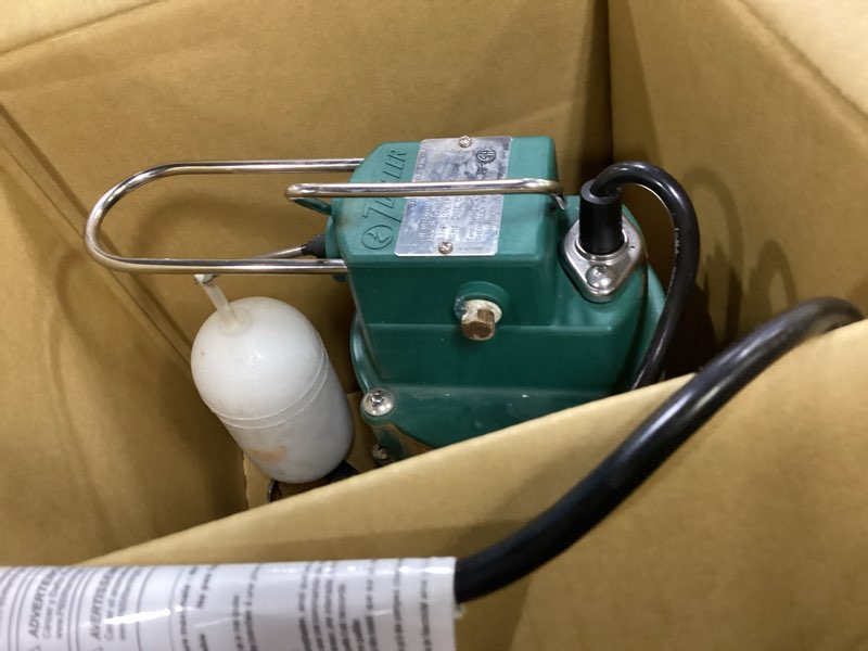 Condition photo showing Good Condition for zoeller 1/3 hp 2880 gph cast iron vertical float switch ac submersible sump pump