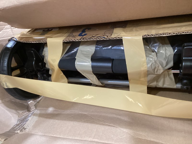 Condition photo showing Good Condition for graco redmond modes pramette stroller, 3-in-1 convertible: car seat carrier, infant pramette to toddler stroller with reversible seat and one-hand fold