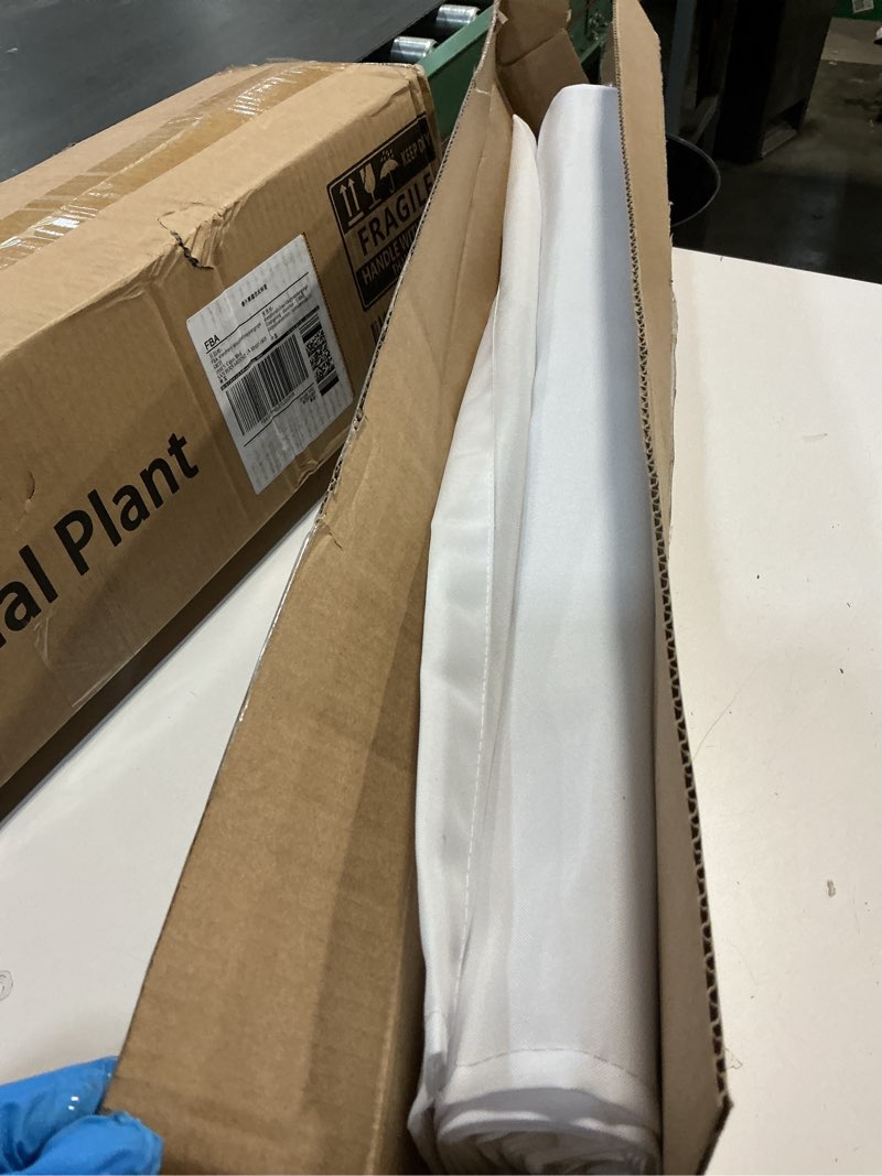 Condition photo showing Good Condition for CHICOLOGY Roman Shades for Windows , Window Treatments , Roman Shades , Roman Window Shades , Room Darkening Shades , Window Shades , 29"W X 64"H , Belgian Snow (Privacy & Light Filtering) Belgian Snow (Privacy & Light Filtering) 29"W x 64"H