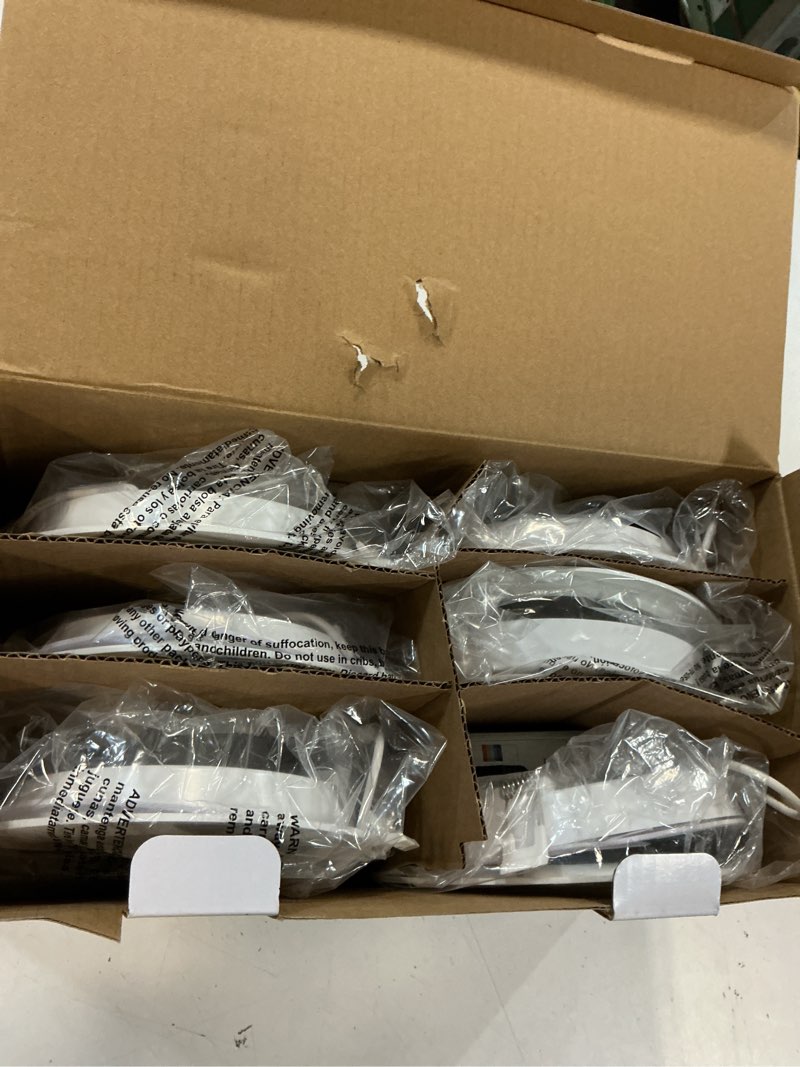 Condition photo showing Good Condition for utilitech white 6-in 650-lumen switchable white round led canless wet rated recessed downlight (6-pack)