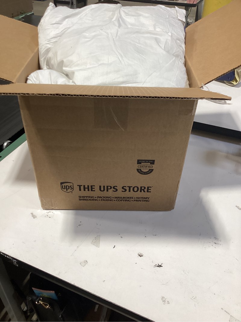 Condition photo showing Good Condition for MIULEE Pillow Inserts 18x18 (Pack of 4,White), Down Feather Throw Pillow Inserts, Premium Fluffy Stuffer Throw Pillows Cotton Fabric for Sofa Bed Couch 4 18x18 Inch