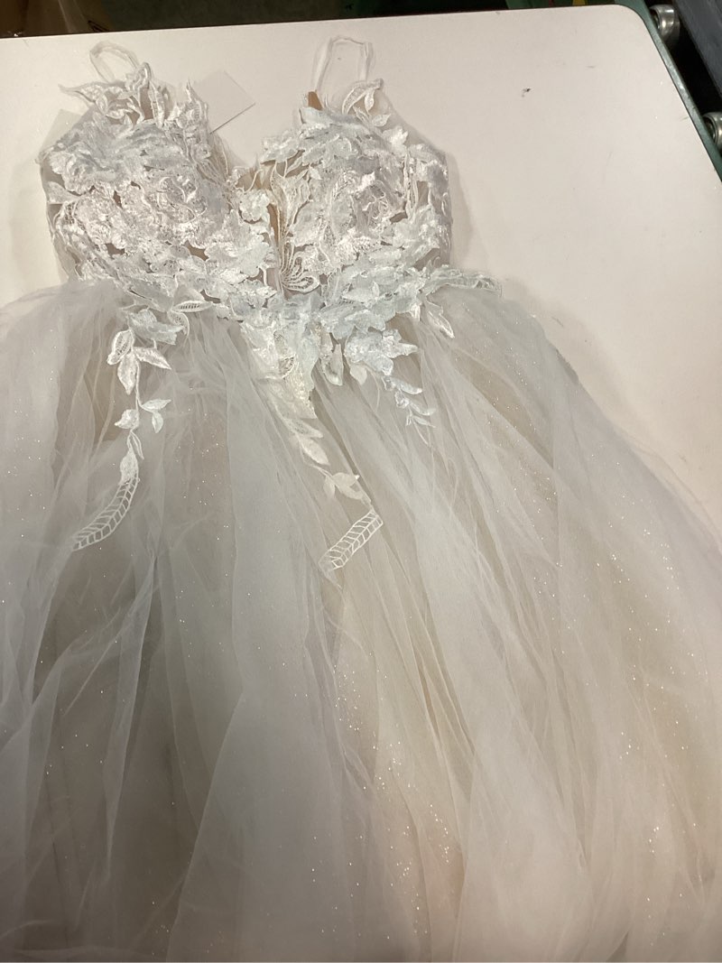 Condition photo showing Good Condition for tulle a-line sheer neck wedding dress with lace appliques, bridal gown, mw917