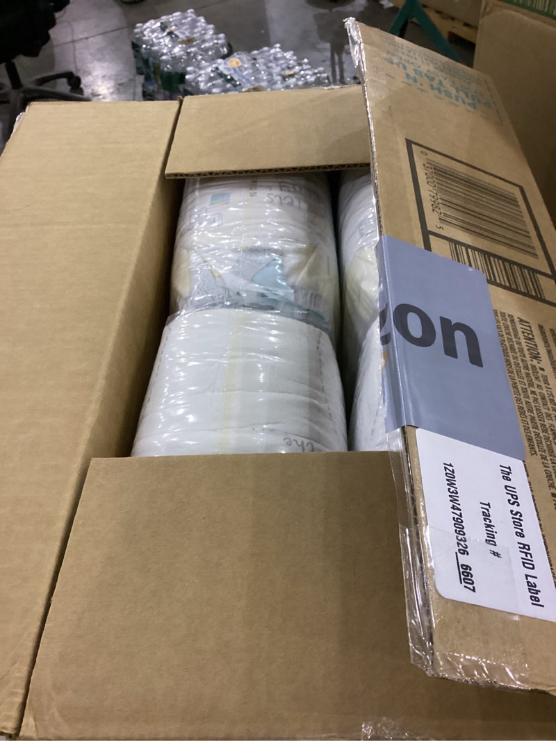 Condition photo showing New/Like New for Pampers Swaddlers Diapers Size 5  132 Count (Select for More Options)