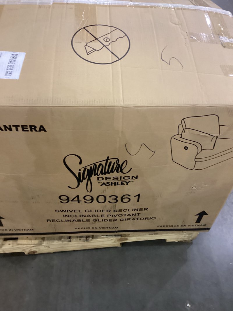 Condition photo showing Good Condition for Swivel glinder recliner