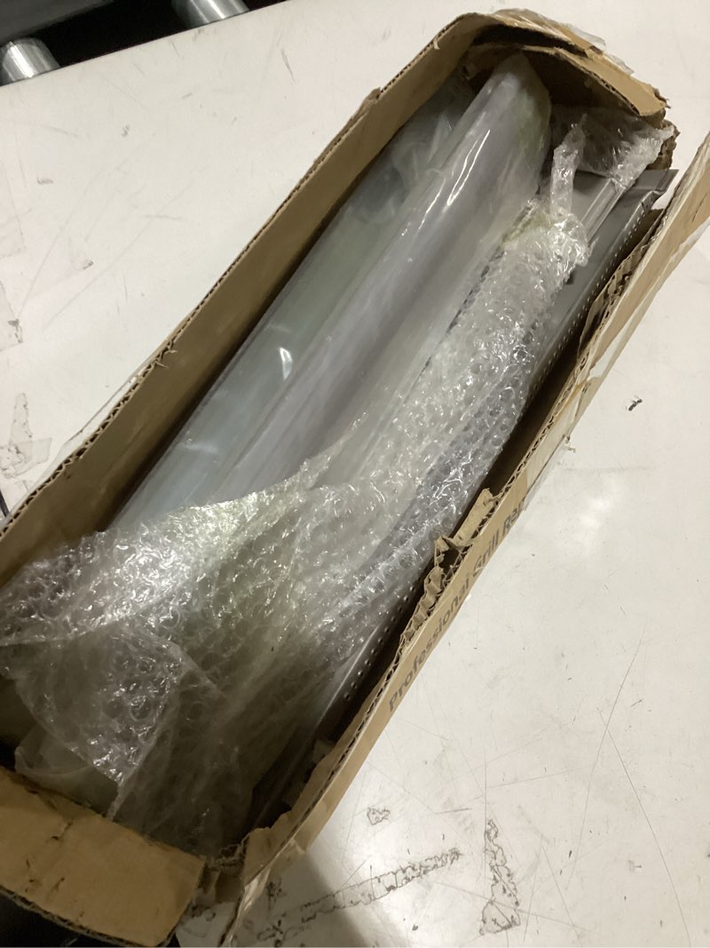 Condition photo showing Good Condition for grill replacement parts cast stainless steel 5 pcs 16631 flavorizer bars 4 pcs 16520 heat plate and 5 pcs 16516 burners for bull angus grill blaze lion cal flame tamer gas grill 4+5+5