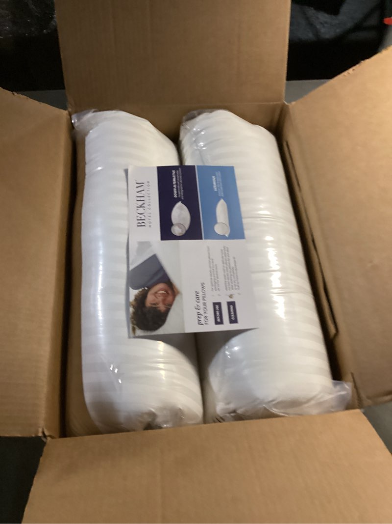 Condition photo showing New/Like New for beckham hotel collection bed pillows standard/queen size set of 2 - original soft down alternative pillow for sleeping - soft support for back, stomach or side sleepers queen / standard white