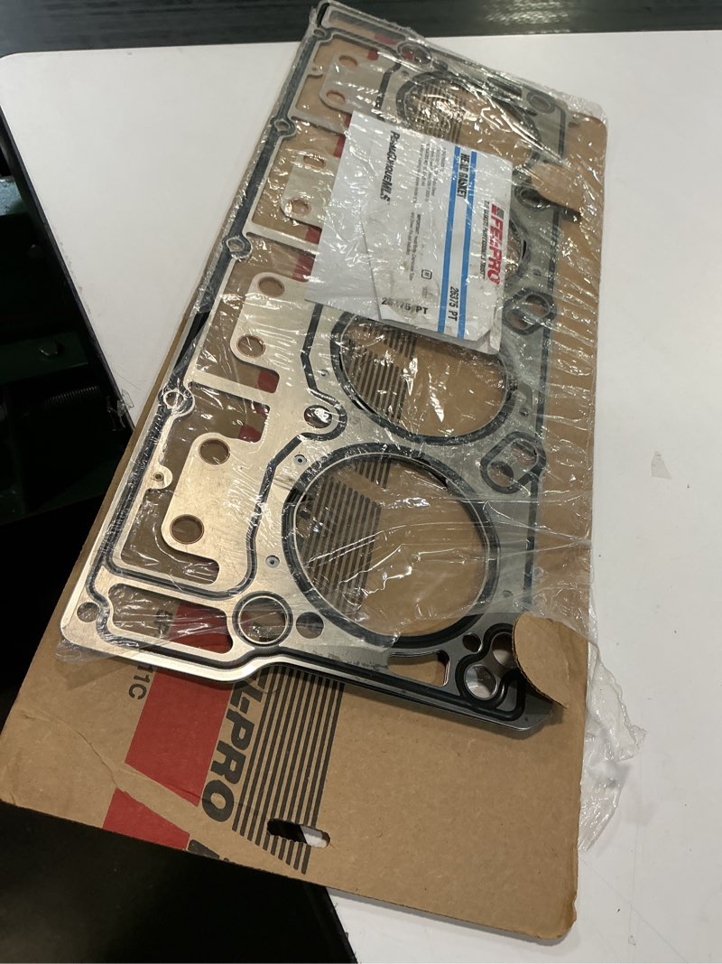 Condition photo showing Good Condition for FEL-PRO 26375 PT Head Gasket