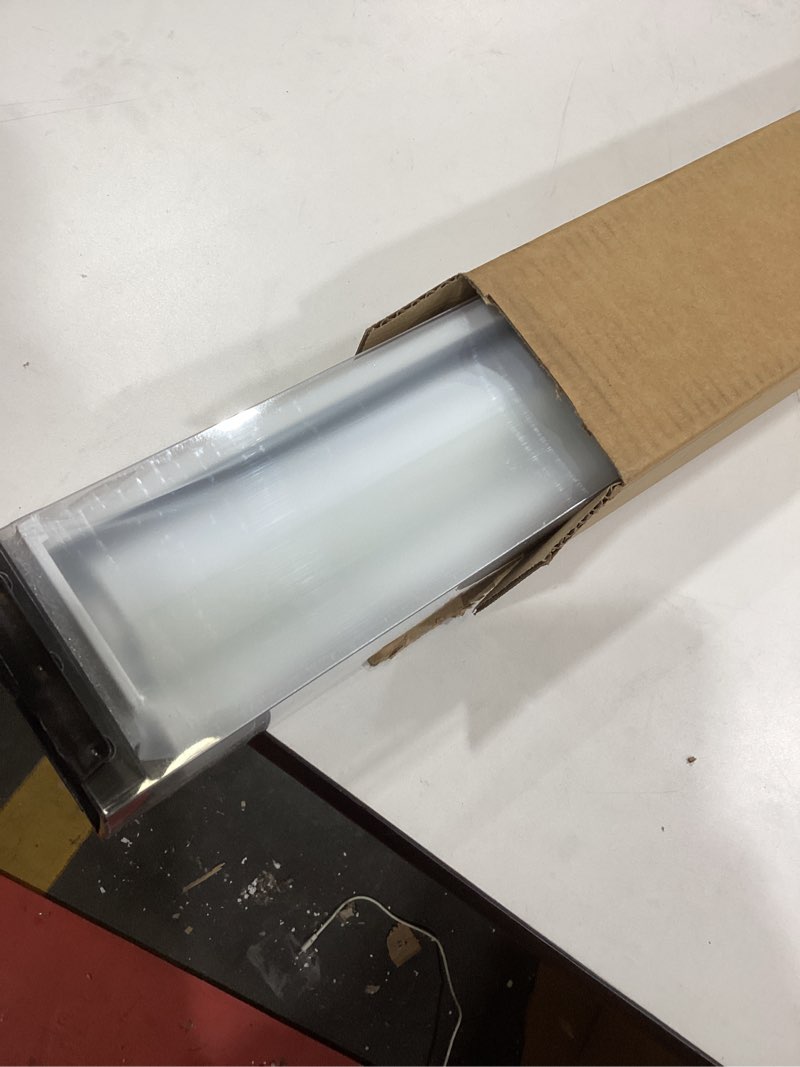 Condition photo showing Good Condition for Shades