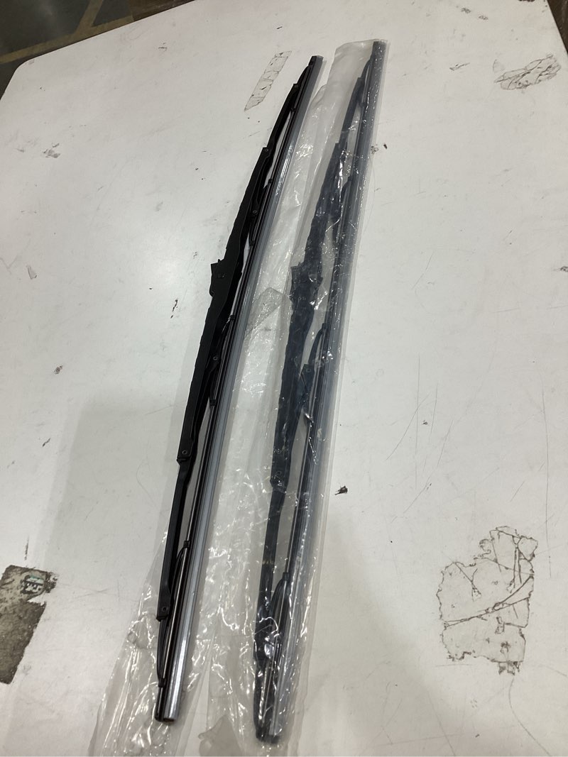 Condition photo showing Good Condition for renew 28 inch wiper blade pair for rv or motorhome with large 12mm j hook rw28hkf