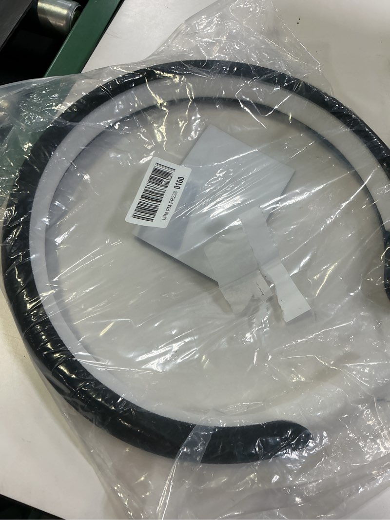 Condition photo showing Good Condition for Suede Steering Wheel Cover, Universal 15 Inch Car Steering Wheel Cover, Non-Slip Design,Breathable,Car Interior Accessories Black