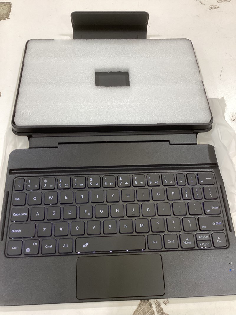 Condition photo showing Good Condition for dexnor for samsung galaxy tab a11+ plus case with keyboard, ultra-light magnetic folio keyboard cover with multi-touch trackpad backlit stylus holder for 11" galaxy tab a11+ plus (2025), black tab a11+ plus black