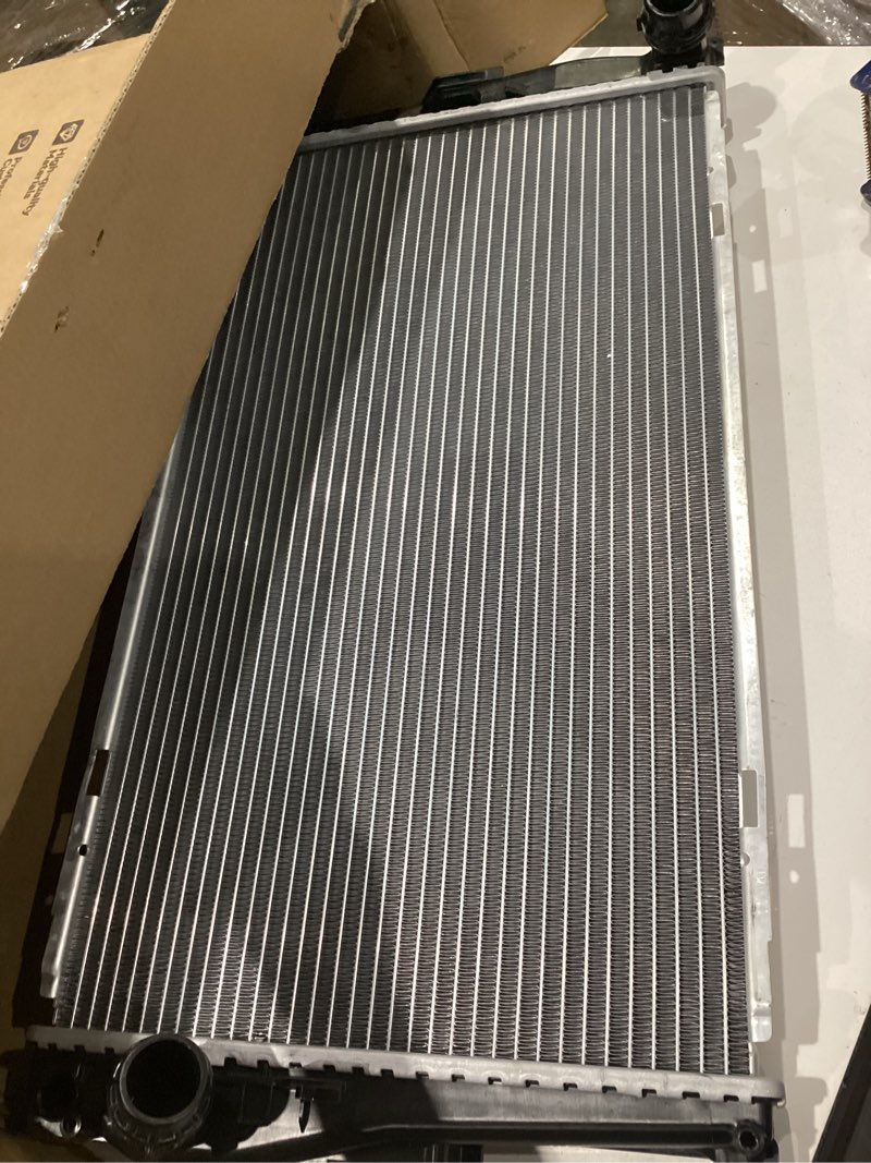 Condition photo showing Good Condition for philtop aluminum radiator fit for x1, 335i, 335i xdrive, 335xi, 135i, 335is, z4, 135is cu2941 cu2941 x1, 335i, 335i xdrive