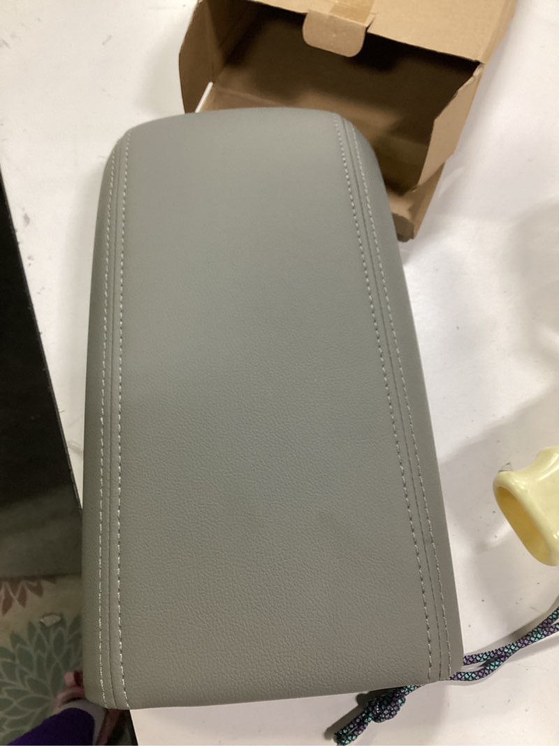 Condition photo showing Good Condition for Compatible with Center Console Lid Armrest Kit Chevy GMC Trailblazer EXT Envoy Envoy XL Envoy XUV Rainier Ascender Bravada Pickup 2002-2009 Replaces 25998847,25998844,25998838