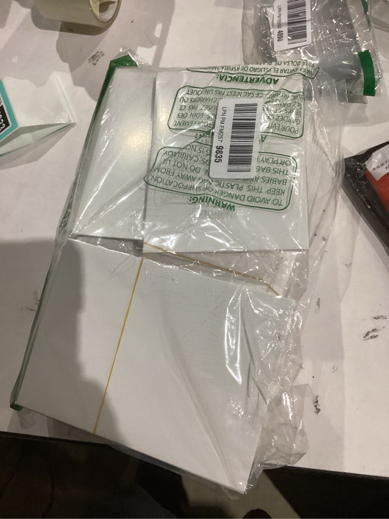 Condition photo showing New/Like New for 100 pack 5x6.9" rigid mailers cardboard envelopes, 400gsm photo mailers shipping envelope with "do not bend" labels, small stay flat self seal document envelope for trading cards- white