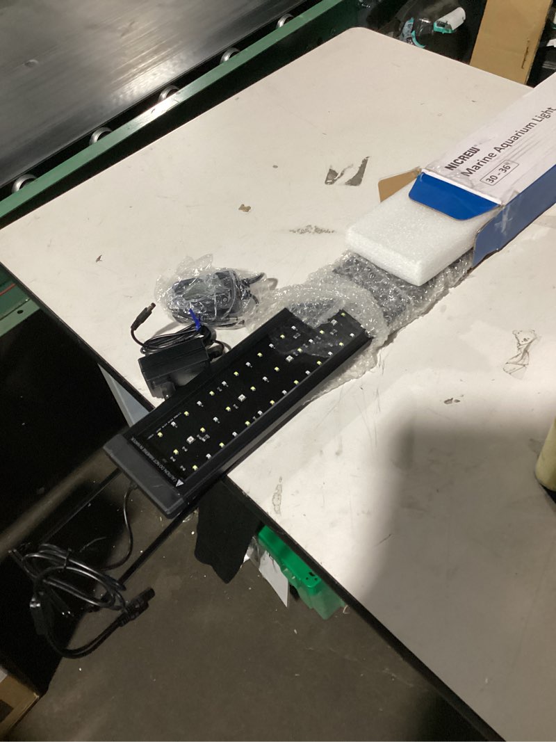 Condition photo showing Good Condition for nicrew saltwater aquarium light, marine led fish tank light for coral reef tanks, 2-channel timer included, 30 to 36-inch, 32-watt 30 - 36 in