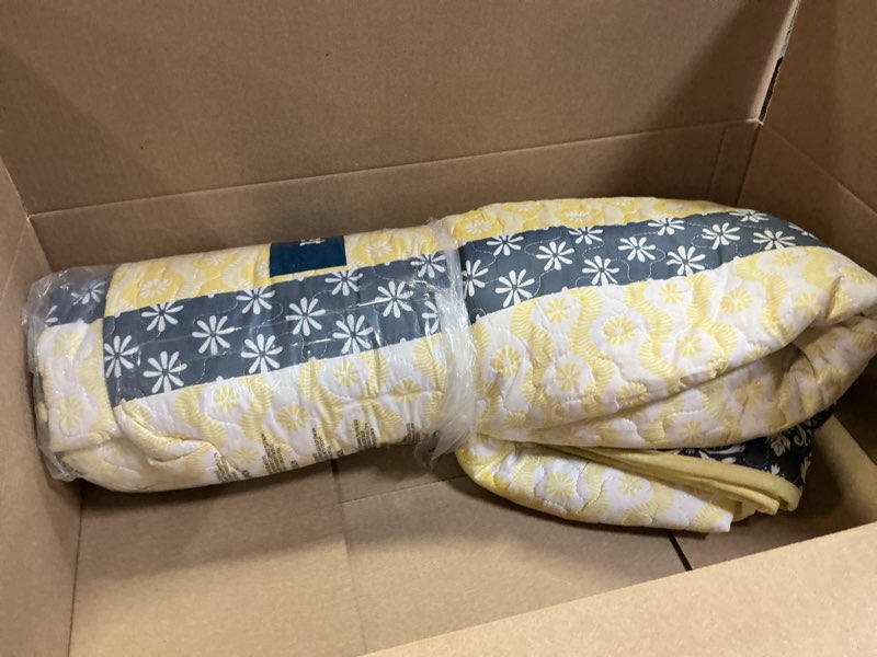 Condition photo showing As Is for cottolester boho quilt set queen size yellow striped bedspread lightweight soft microfiber bedding set 96"x90" (3 pieces) queen yellow