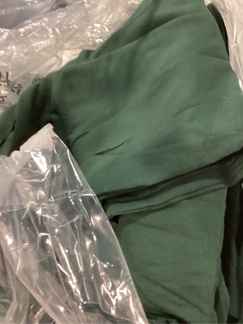 Condition photo showing As Is for CozyLux King Comforter Set Emerald Green, 7 Pieces Bed in a Bag Bedding Comforter Set with Sheets, All Season Boho 7PC Bed Sets with Comforter, Fitted Sheets, Flat Sheets, Pillow Shams and Pillowcases Emerald Green King