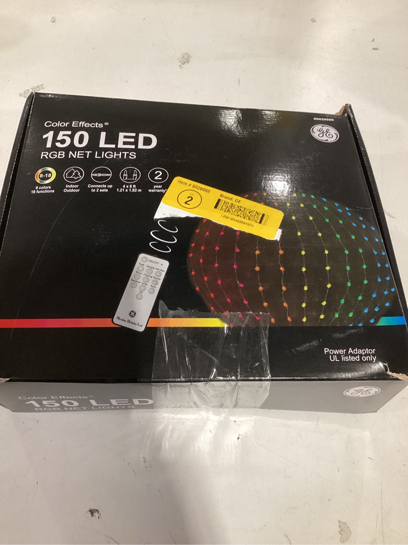Condition photo showing Good Condition for GE Color Effects 150 6-ft x 4-ft Color-changing Multicolor Christmas Net Lights