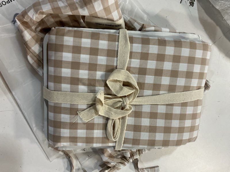 Condition photo showing Good Condition for classic organic percale gingham sheet set