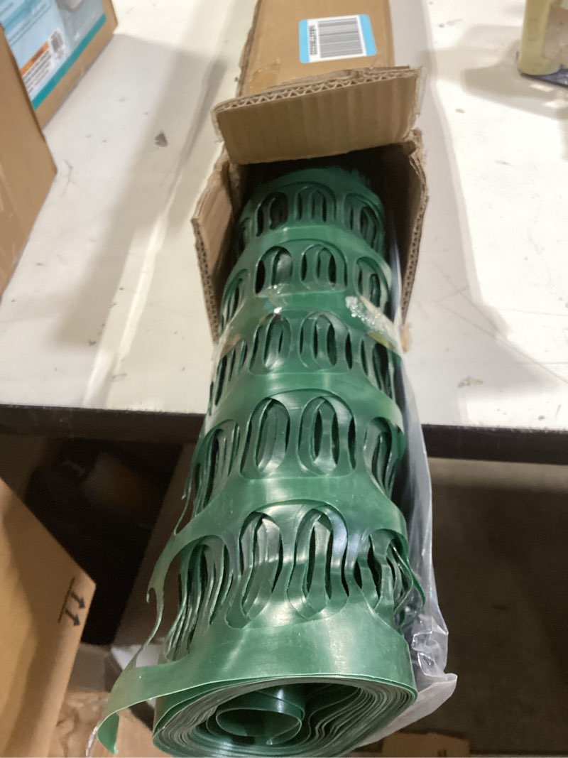 Condition photo showing Good Condition for ohuhu plastic garden fence safety fence, 4'x50'/5.3 lb reusable netting plastic mesh fence roll, temporary fencing for animal barrier construction snow fence poultry rabbits chicken dogs deer green 4' x 50' (5.3 lb/roll)