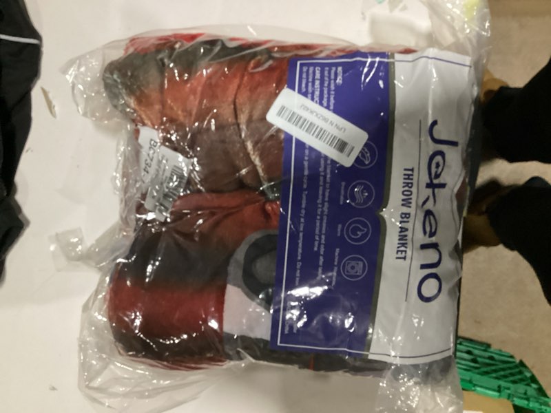 Condition photo showing New/Like New for Jekeno Movie Clapboard Gifts Throw Blanket, Theater Home Film Cinema Decor Popcorn Gifts for Women Men Movie Lover Adult Boy Girl Director Acting Gift Movie12 60"x80"