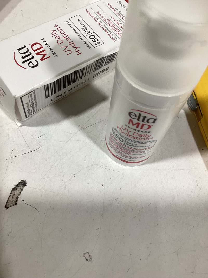 Condition photo showing As Is for EltaMD UV Daily Face Sunscreen Moisturizer with Zinc Oxide, Daily Face Moisturizer with SPF, Great for Dry, Combination, and Normal Skin 01 - New Daily Hydration+ (1.7 oz)