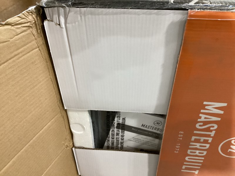 Condition photo showing Good Condition for Masterbuilt 40-inch Digital Charcoal Smoker in Gray