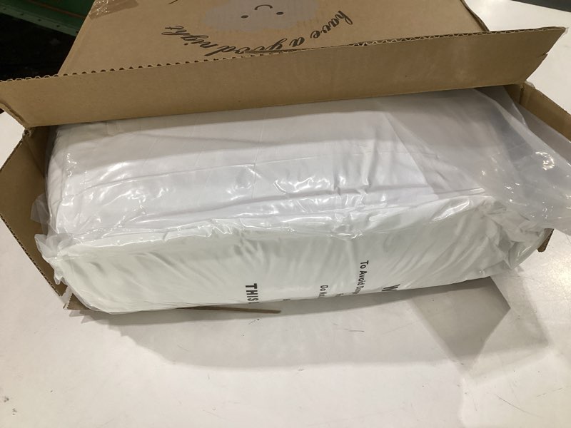 Condition photo showing Good Condition for l lovsoul down alternative comforter oversize queen size duvet insert,all season duvet insert with corner tabs,white oversize queen 98x98inches oversize queen white
