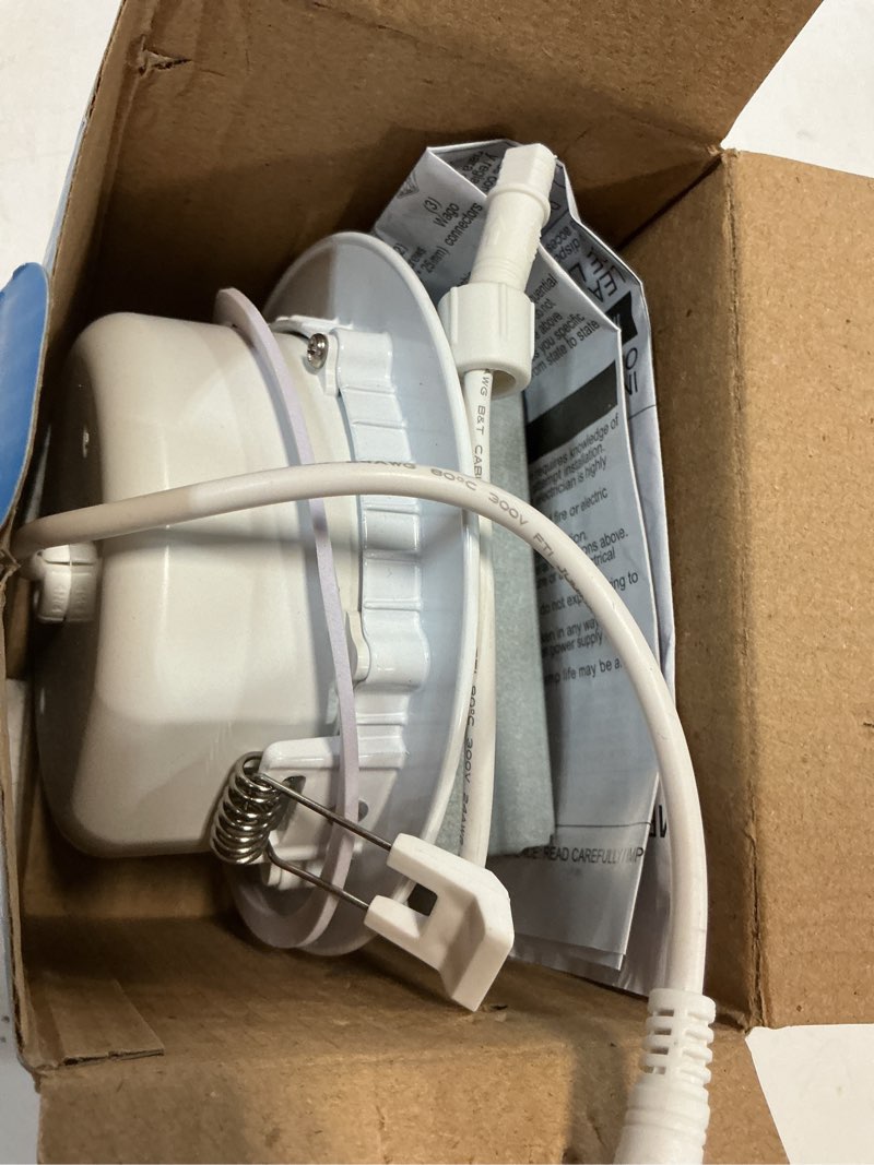 Condition photo showing Good Condition for utilitech white 4-in 700 -lumens switchable white round dimmable led canless wet rated recessed downlight