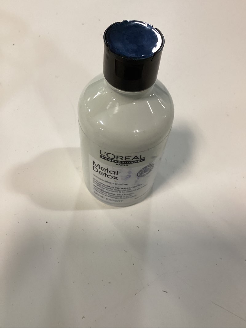 Condition photo showing New/Like New for l'oréal professionnel paris metal detox shampoo - sulfate-free anti-breakage shampoo for damaged or color-treated hair, detoxifies, prevents damage & prolongs hair color 10.1 fl oz (pack of 1)